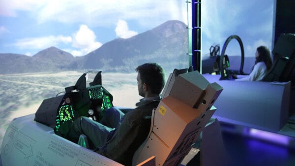 Combo Fighters F-16 + F-18 (75 min + 15' briefing)