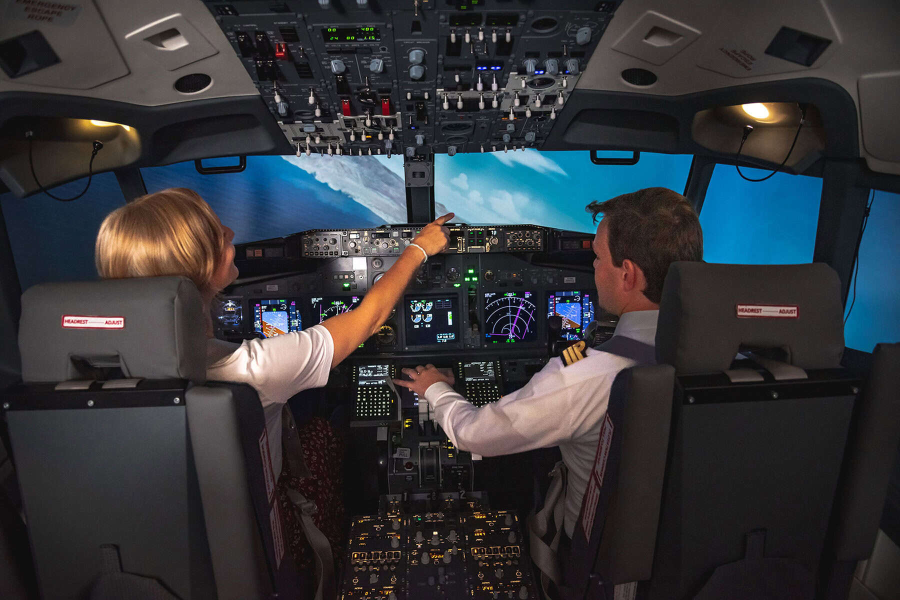 B737-Louis-and-mother-1920x1280