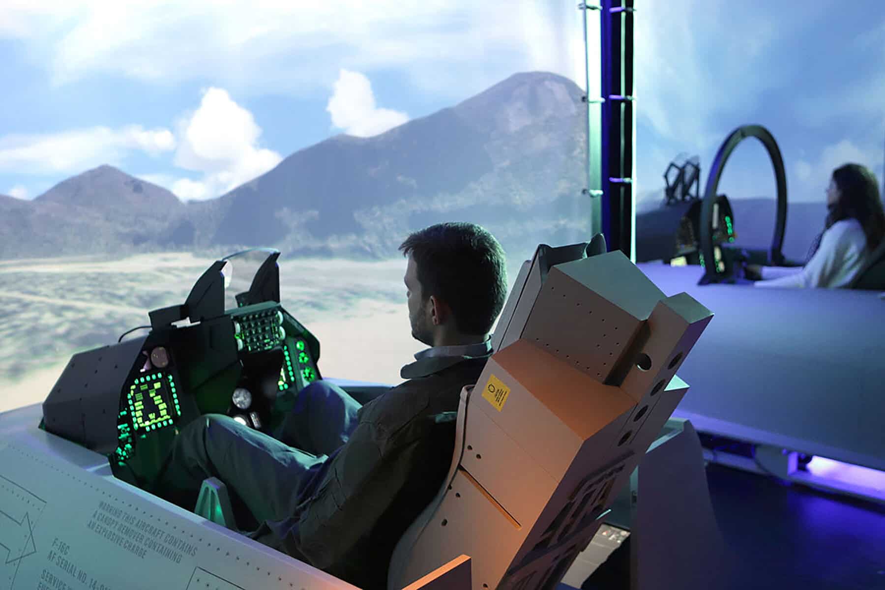 COMBO-Chlo-Louis-1920x1280