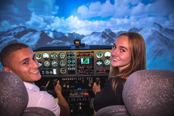 Beechcraft Baron BE58 Fun Flight (180 min + 15' briefing)